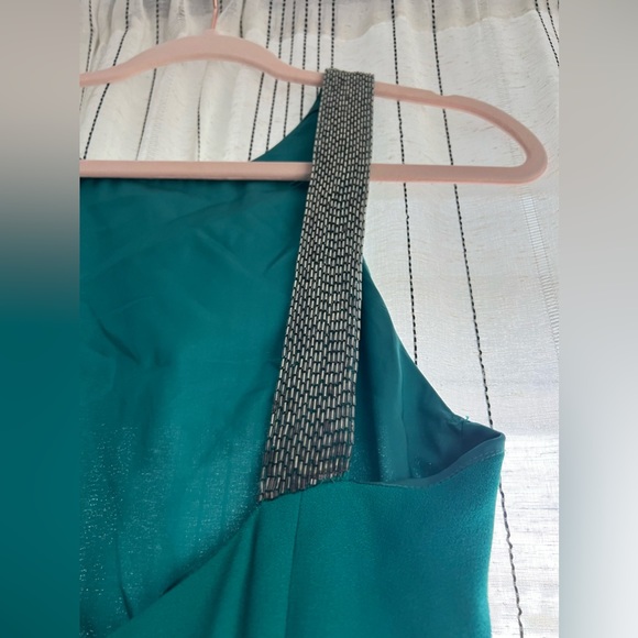 Green gorgeous evening dress - Picture 5 of 6